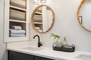 6244 Frost Ln, Lake Oswego, OR 97035 - Photo 23