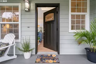 6244 Frost Ln, Lake Oswego, OR 97035 - Photo 3