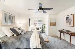 6244 Frost Ln, Lake Oswego, OR 97035 - Photo 19