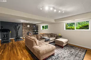 10525 SW 42nd Ave, Portland, OR 97219 - Photo 11