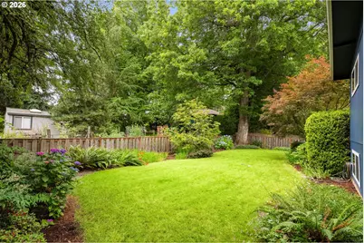 10525 SW 42nd Ave, Portland, OR 97219 - Photo 29
