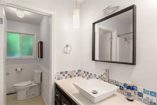 10525 SW 42nd Ave, Portland, OR 97219 - Photo 19