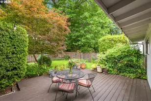 10525 SW 42nd Ave, Portland, OR 97219 - Photo 25