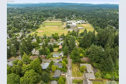 10525 SW 42nd Ave, Portland, OR 97219 - Photo 31