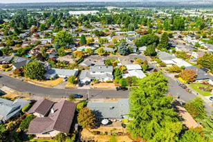 13918 NE Klickitat Ct, Portland, OR 97230 - Photo 41