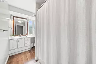 13918 NE Klickitat Ct, Portland, OR 97230 - Photo 17
