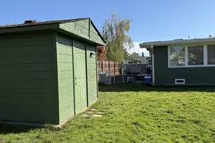 2082 Bel Air Ct, Roseburg, OR 97471 - Photo 27