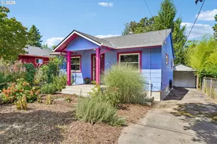 9015 NE Humboldt St, Portland, OR 97220 - Photo 3