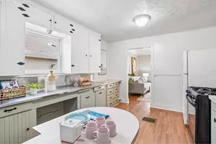 9015 NE Humboldt St, Portland, OR 97220 - Photo 9