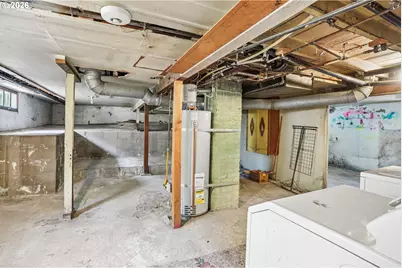 9015 NE Humboldt St, Portland, OR 97220 - Photo 19