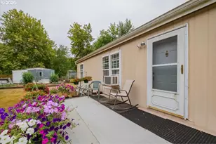 1087 38th Ave, Sweet Home, OR 97386 - Photo 3
