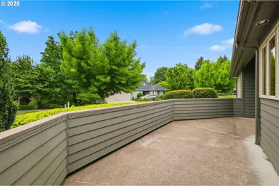 835 Fairway View Dr, Eugene, OR 97401 - Photo 45