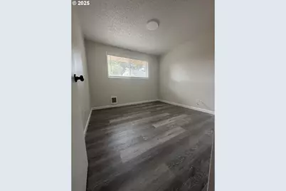 33374 NW Wickstrom Dr, Scappoose, OR 97056 - Photo 9