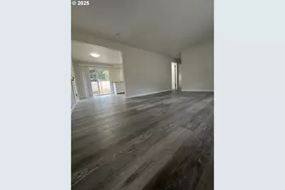 33374 NW Wickstrom Dr, Scappoose, OR 97056 - Photo 7