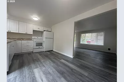 33374 NW Wickstrom Dr, Scappoose, OR 97056 - Photo 11