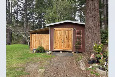 95725 Onyx St, Gold Beach, OR 97444 - Photo 23