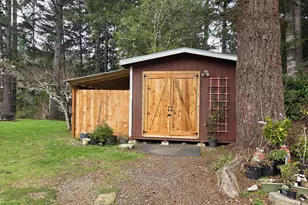 95725 Onyx St, Gold Beach, OR 97444 - Photo 23