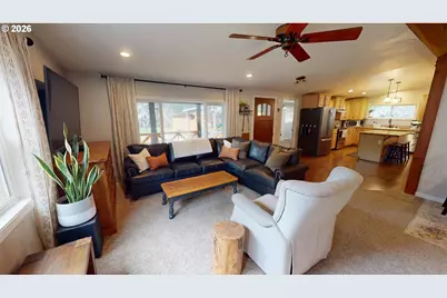 95725 Onyx St, Gold Beach, OR 97444 - Photo 5