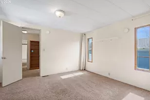 1566 Laura St, Springfield, OR 97477 - Photo 13