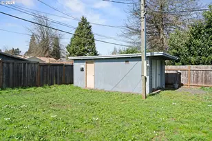 1566 Laura St, Springfield, OR 97477 - Photo 21