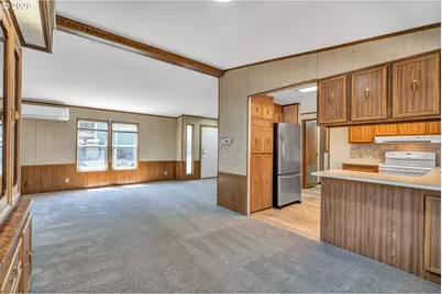 21100 NE Sandy Blvd #6, Fairview, OR 97024 - Photo 9