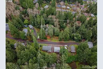 1070 E 15th St, Coquille, OR 97423 - Photo 39