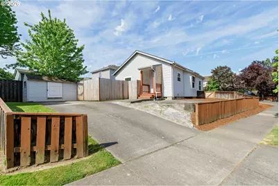 10348 N Barr Ave, Portland, OR 97203 - Photo 31