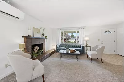 1263 F St, Springfield, OR 97477 - Photo 3