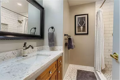 1702 NW Gregory Dr, Vancouver, WA 98665 - Photo 17