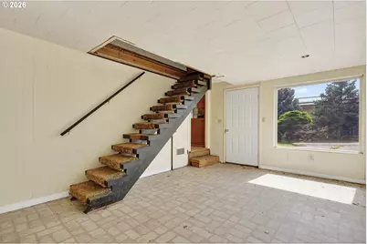 782 NE Center St, White Salmon, WA 98672 - Photo 19