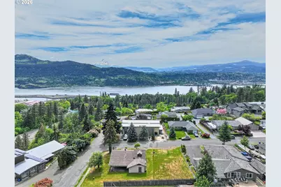 782 NE Center St, White Salmon, WA 98672 - Photo 35