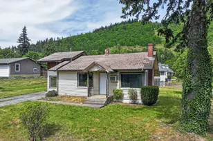 782 NE Center St, White Salmon, WA 98672 - Photo 3