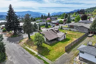 782 NE Center St, White Salmon, WA 98672 - Photo 39