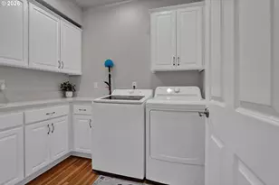 685 St Andrews Loop, Creswell, OR 97426 - Photo 33