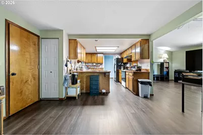 25181 Cheney Dr, Veneta, OR 97487 - Photo 11