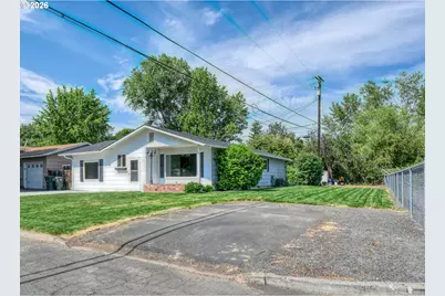 1303 SW 41st St, Pendleton, OR 97801 - Photo 3