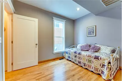 1103 Division St, Camas, WA 98607 - Photo 9