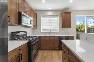 4866 SE Sandalwood St, Hillsboro, OR 97123 - Photo 15