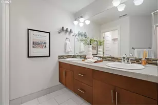 541 NE Tillamook St, Portland, OR 97212 - Photo 17