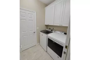 580 Holly Ave, Cottage Grove, OR 97424 - Photo 15