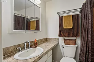 440 W College St, Mount Angel, OR 97362 - Photo 19