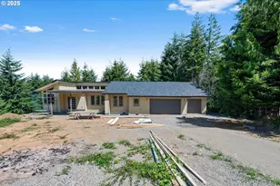 62039 Double Eagle Rd, Coos Bay, OR 97420 - Photo 11