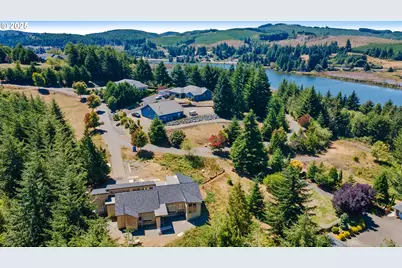 62039 Double Eagle Rd, Coos Bay, OR 97420 - Photo 3
