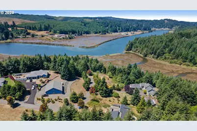 62039 Double Eagle Rd, Coos Bay, OR 97420 - Photo 39
