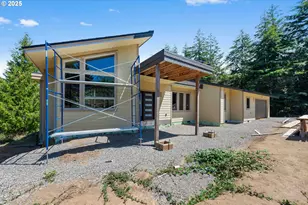 62039 Double Eagle Rd, Coos Bay, OR 97420 - Photo 9