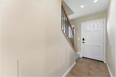 1812 NE 19th St, Gresham, OR 97030 - Photo 15