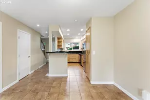 1812 NE 19th St, Gresham, OR 97030 - Photo 9