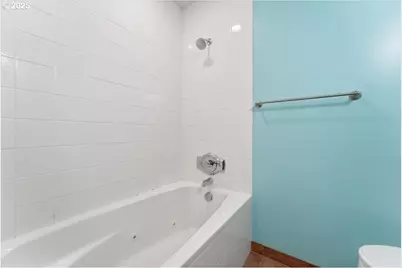 1812 NE 19th St, Gresham, OR 97030 - Photo 21