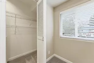 1812 NE 19th St, Gresham, OR 97030 - Photo 17