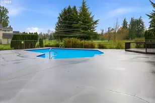 1812 NE 19th St, Gresham, OR 97030 - Photo 35